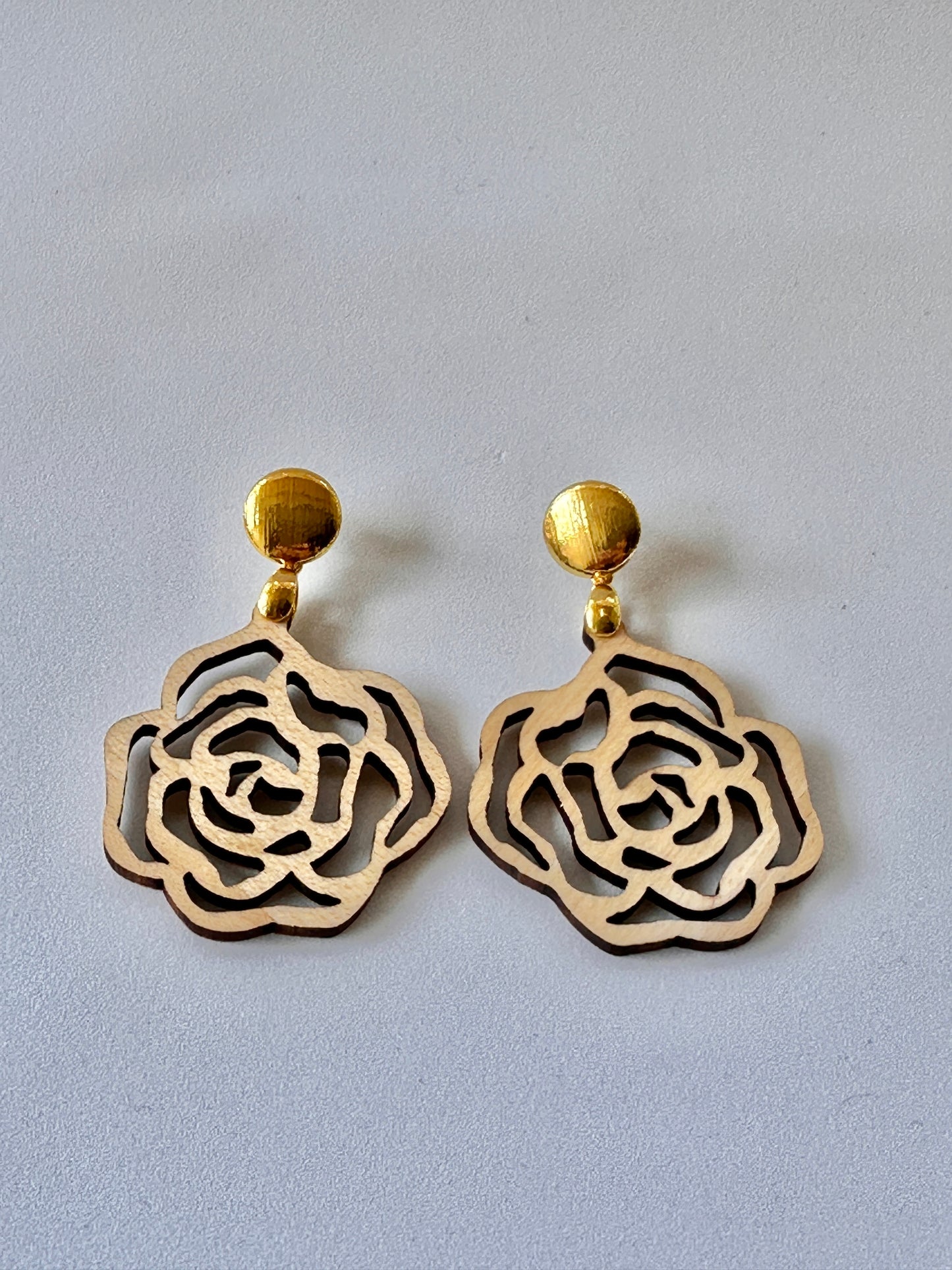 Hollow glass earrings