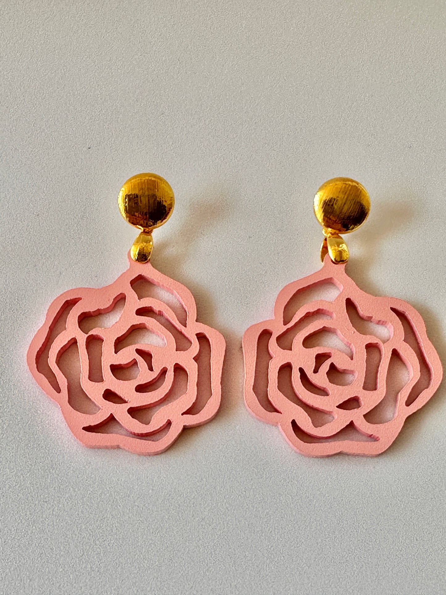 Hollow glass earrings