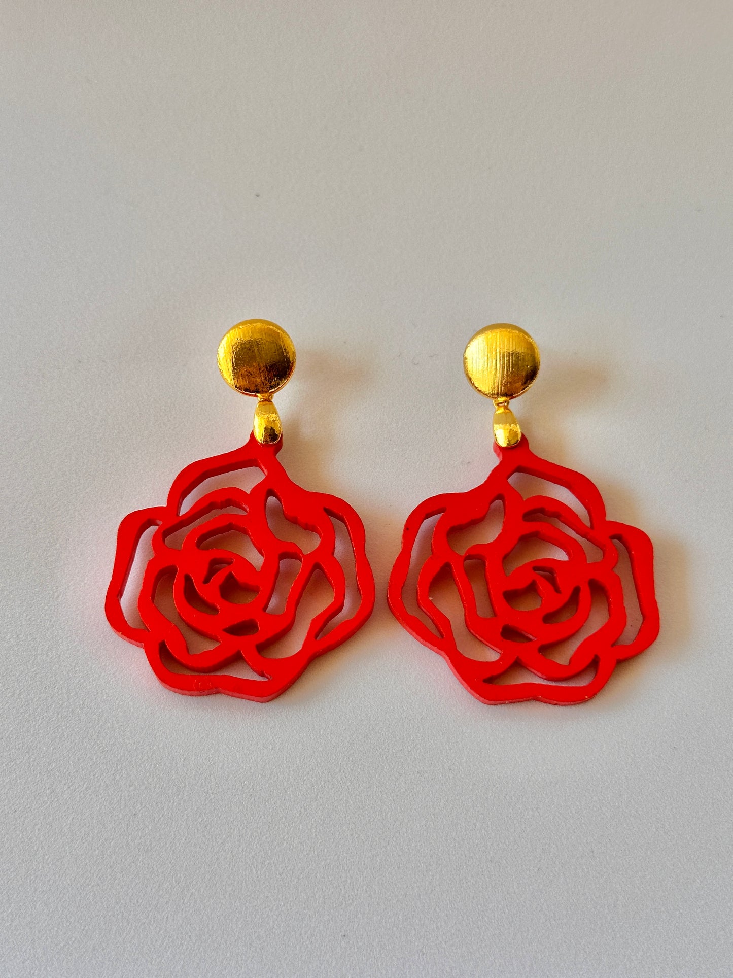 Hollow glass earrings