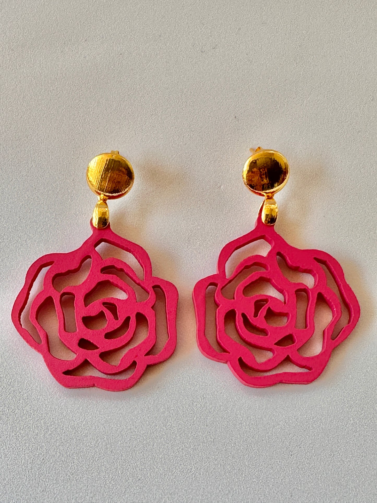 Hollow glass earrings