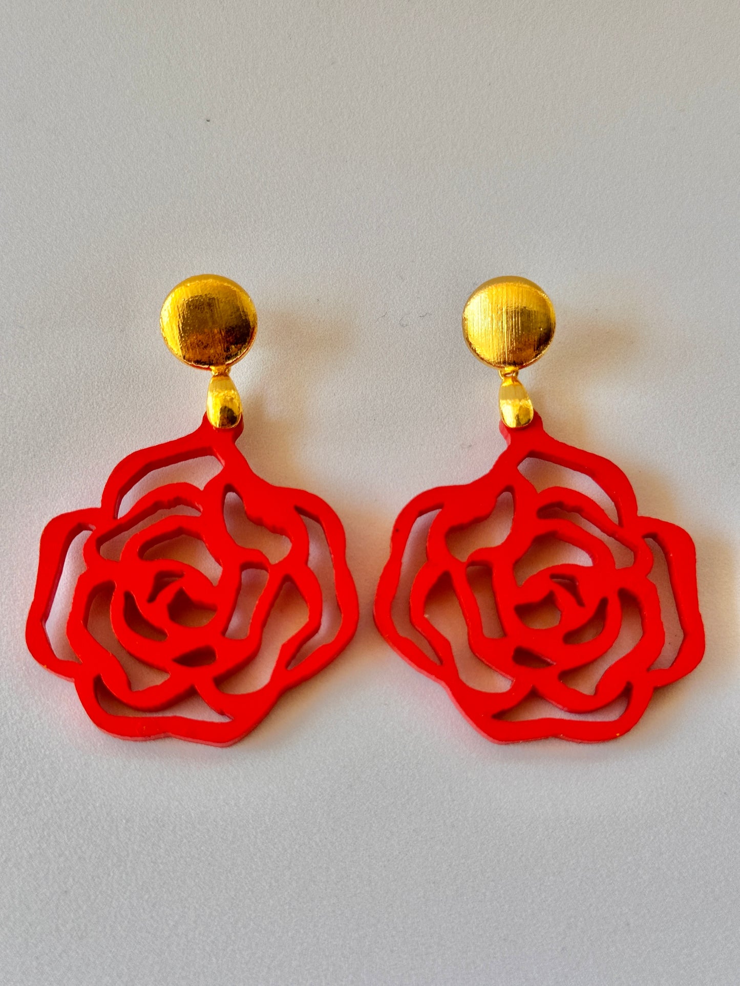 Hollow glass earrings