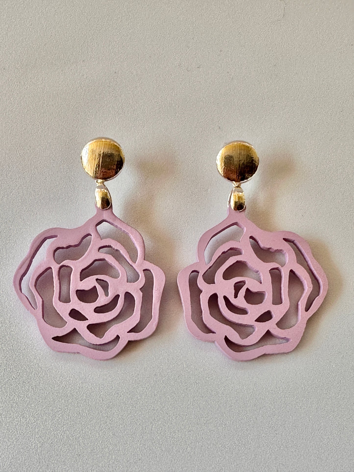 Hollow glass earrings