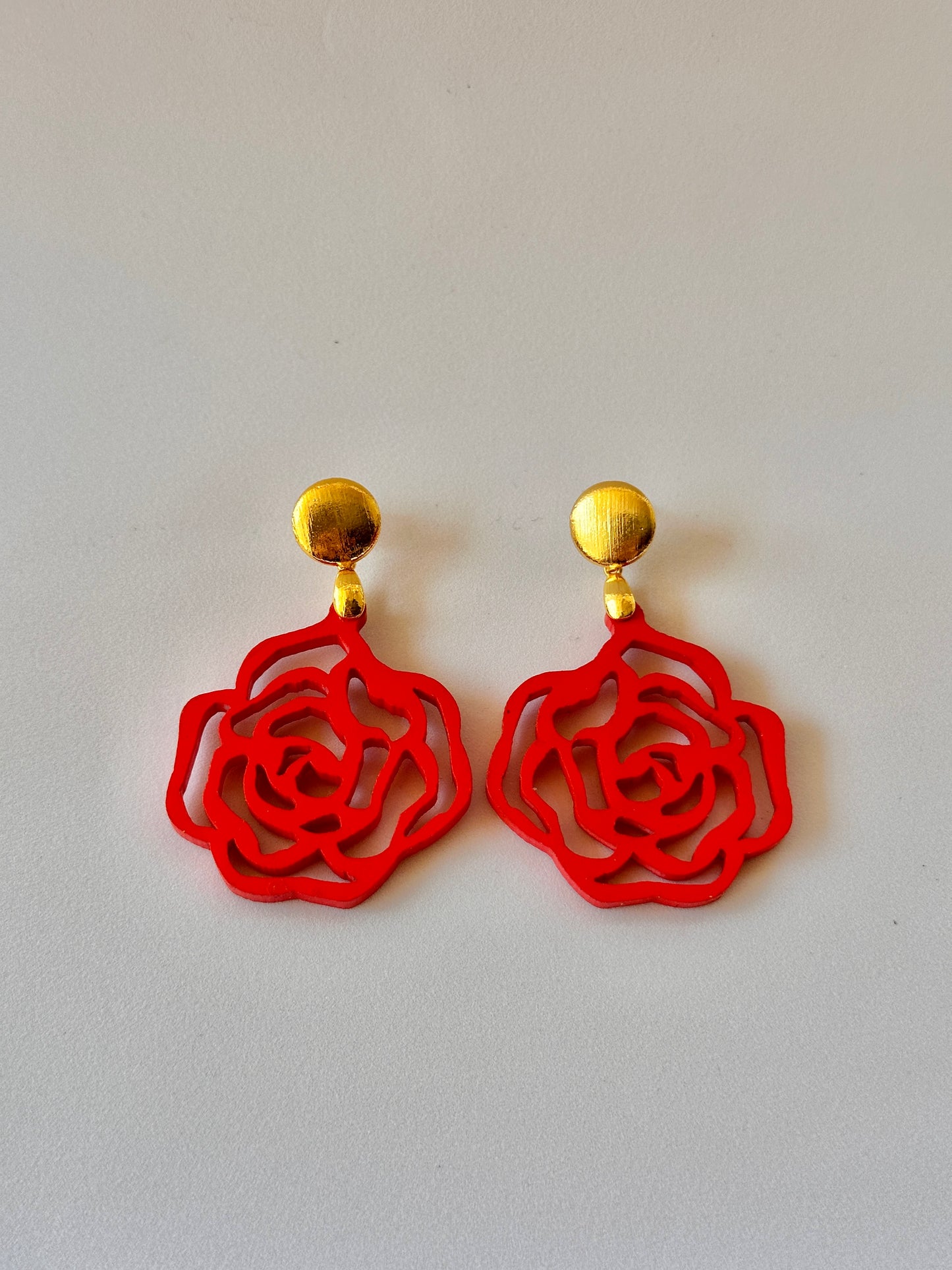 Hollow glass earrings