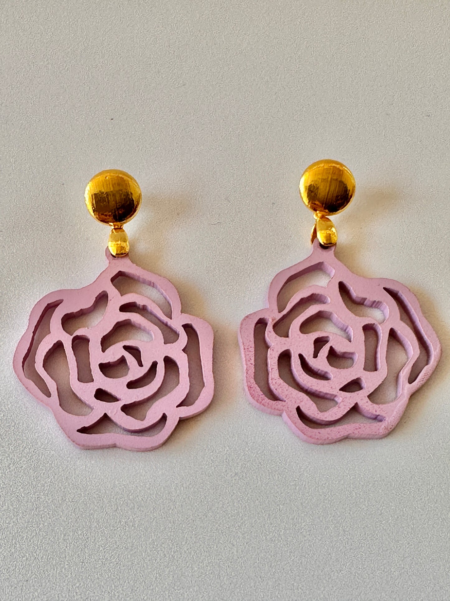 Hollow glass earrings