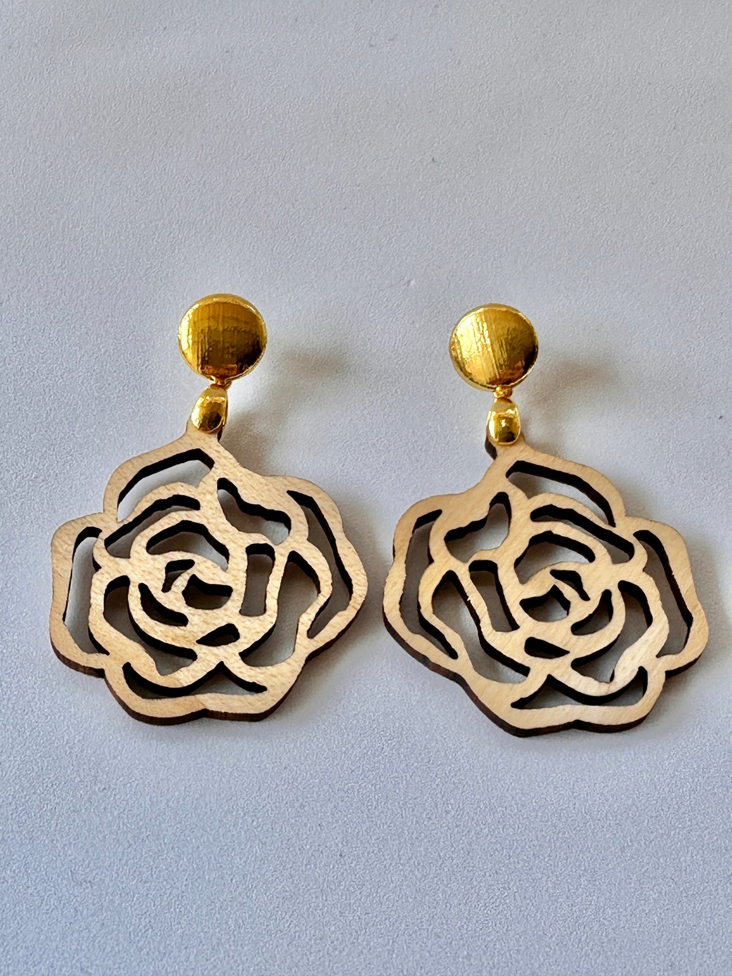 Hollow glass earrings