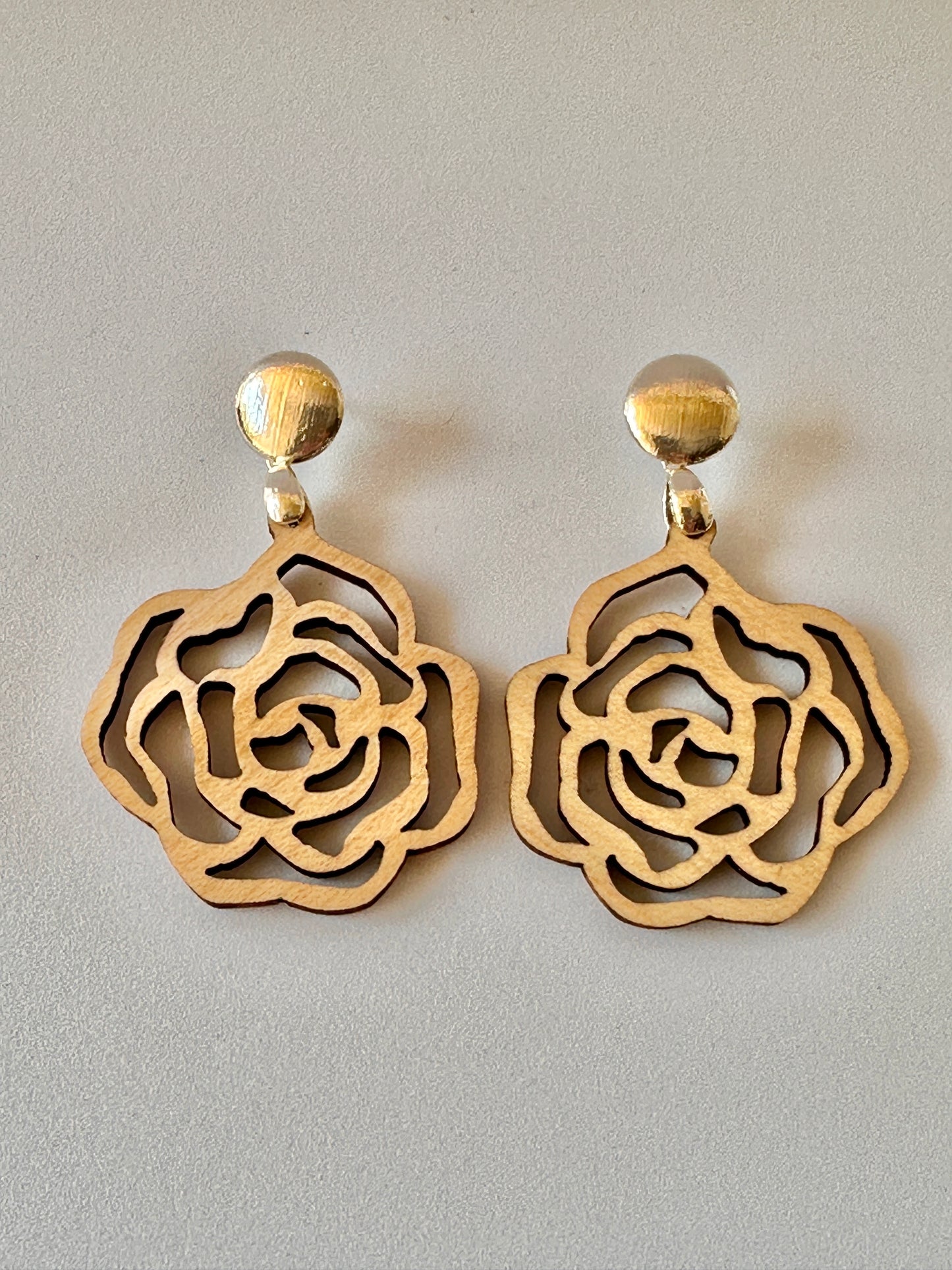 Hollow glass earrings