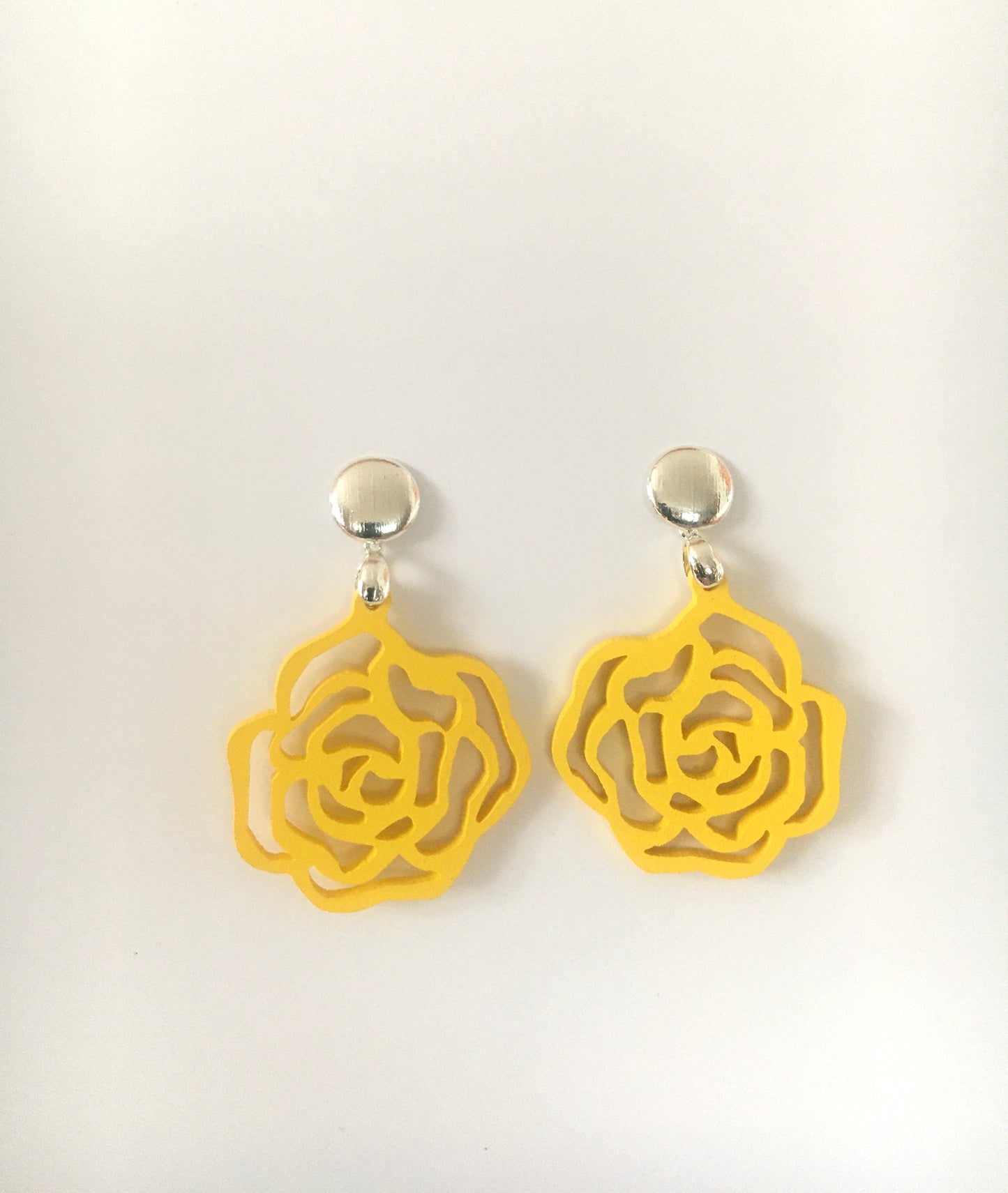 Hollow glass earrings